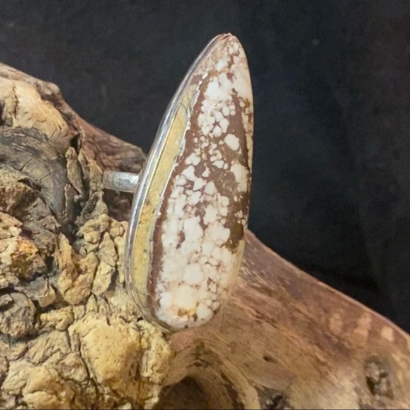 Wild horse Jasper Handcrafted elongated teardrop ring - Picture 4 of 10